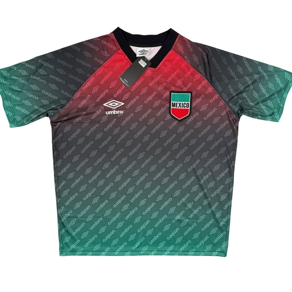 Umbro Mexico Soccer Mens M/L Oversized Red Green Black Gradient‎ Logo Print NWT - Picture 2 of 5